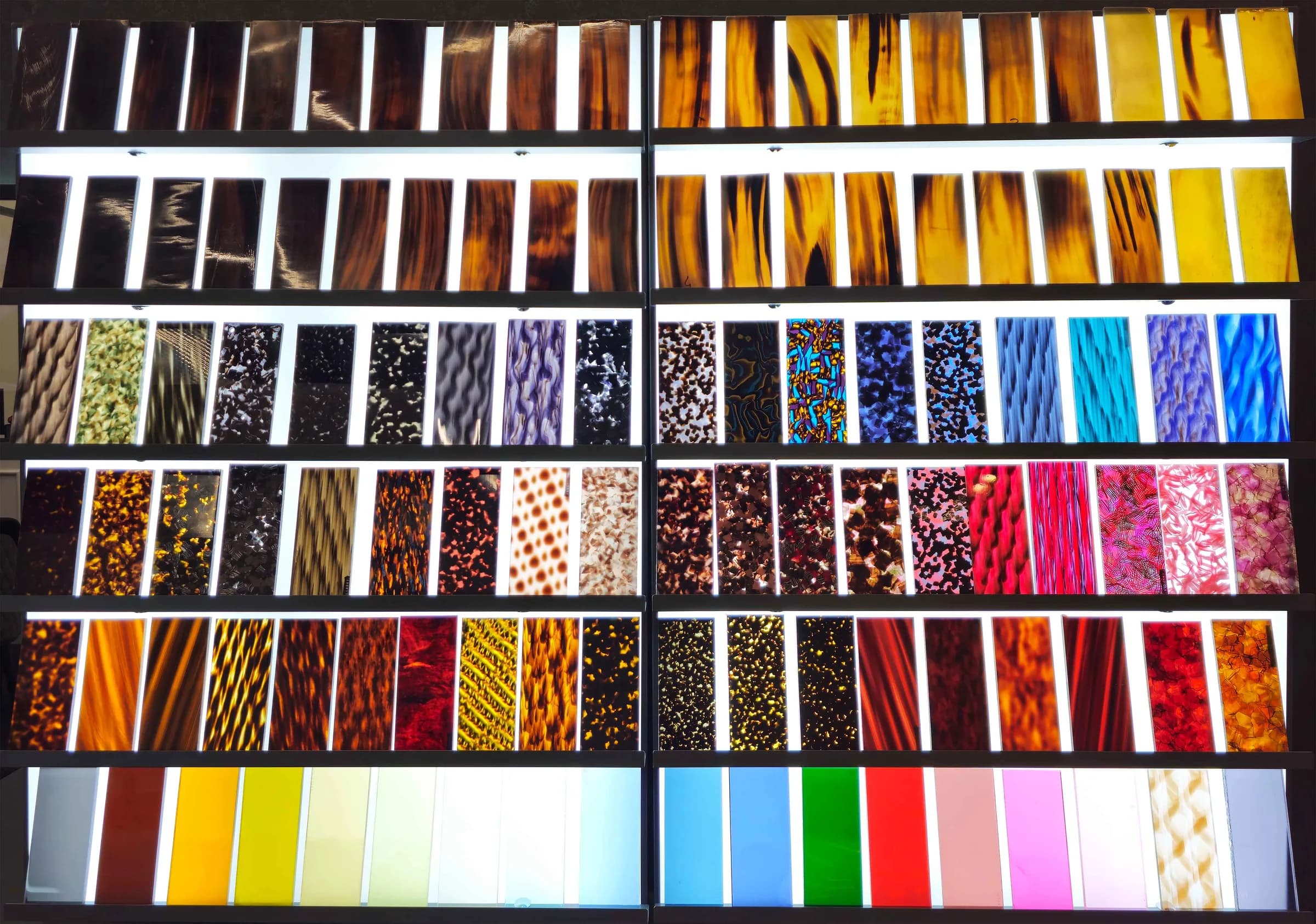 Samples of acetate, buffalo horn and metal used for JAUPIN frames